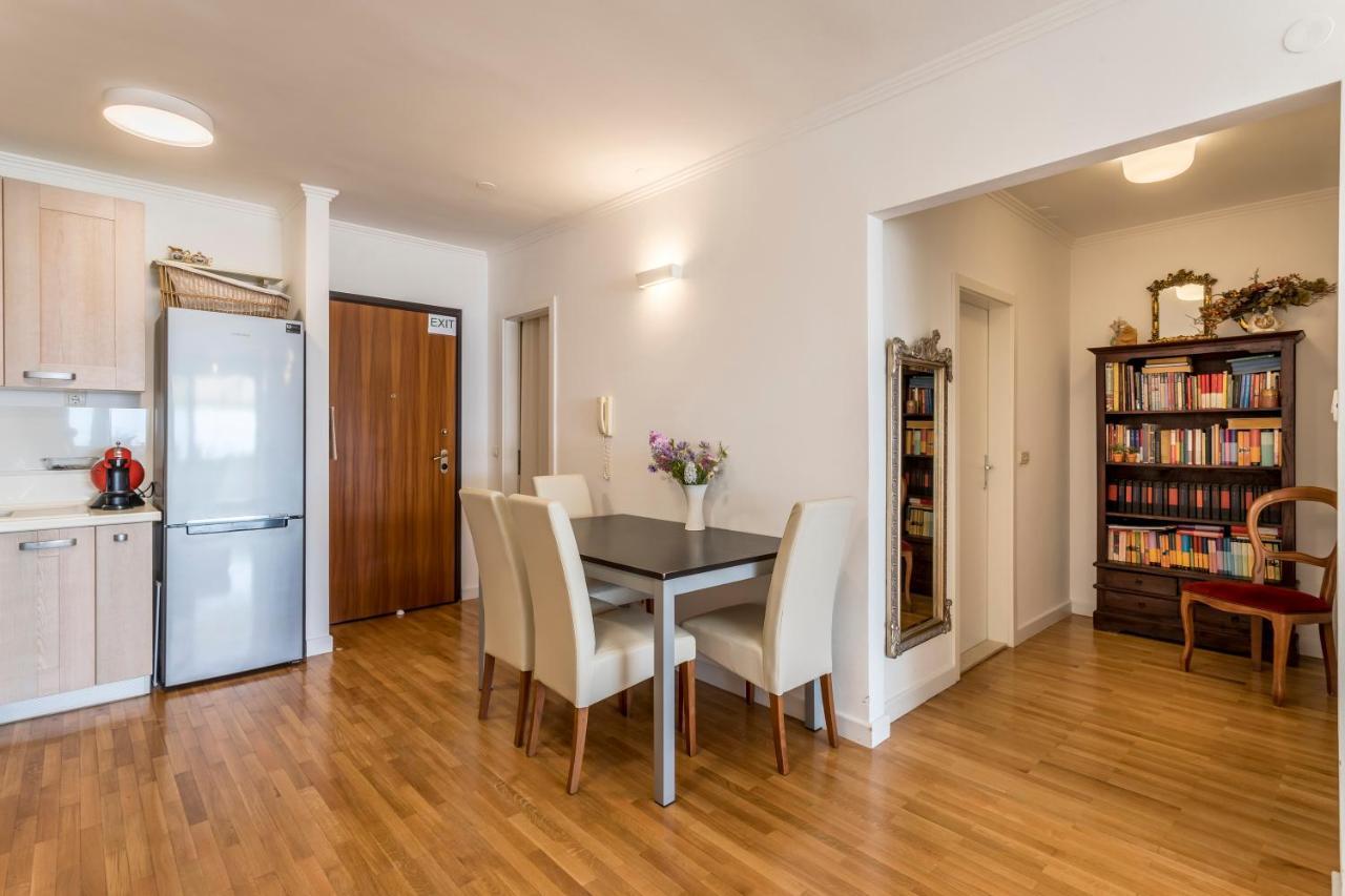 Velebis Superior Apartment - Luxurious One-Room Apartment With Jacuzzi - Prestigious Location By The Sea In The New City Center Of Znjan - Panoramic View Of The Sea And Islands - Free Garage Parking - Buralux Properties Split Exterior foto
